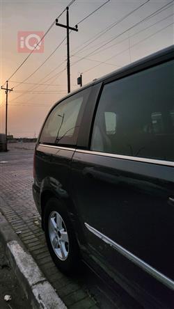 Chrysler Town and Country
